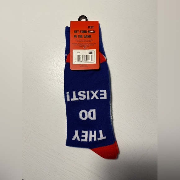 Into Socks With The Abominable Snowman & Santa Claus - Picture 3 of 5